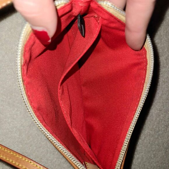 Dooney & Bourke Designer Striped Wristlet Clutch Handbag Purse - Picture 5 of 5